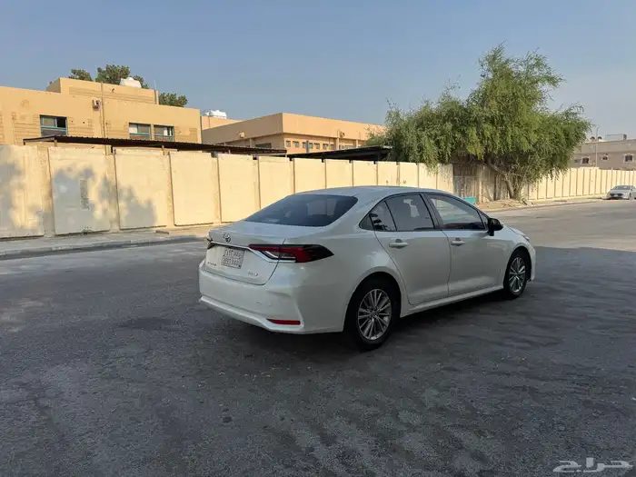 للبيع كورولا 2020 4