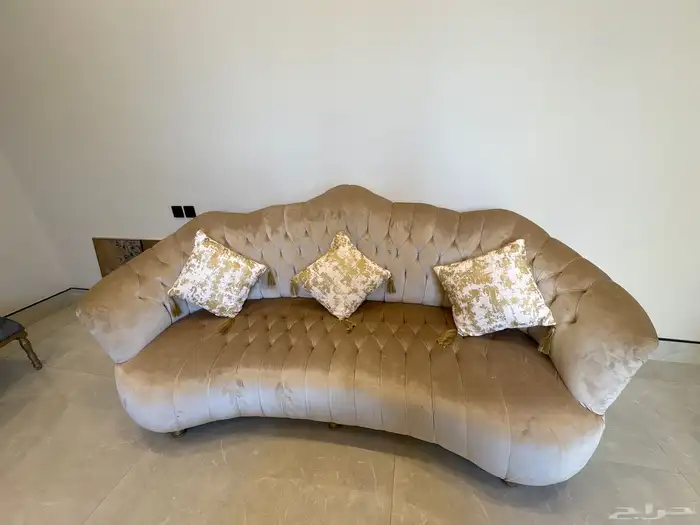 كنب مع طاولات 1