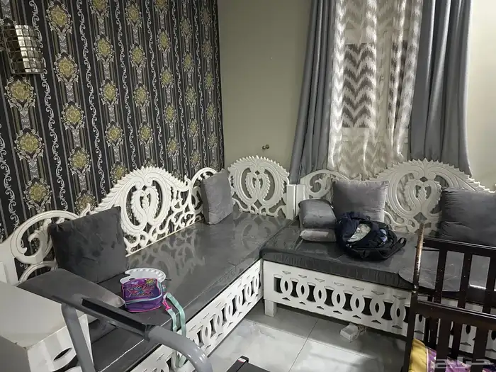 كراسي خشب للبيع لاعلى سومة 1