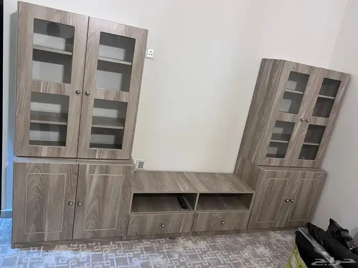 مجلس مع الفرش حقا وبيت شاشة ورفوف ومكتب 3