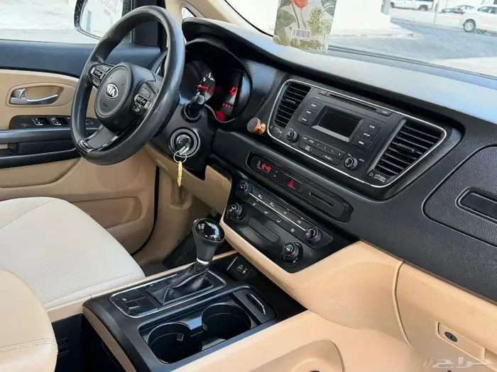 كيا كرنفال 2016 للبيع 11 راكب 26