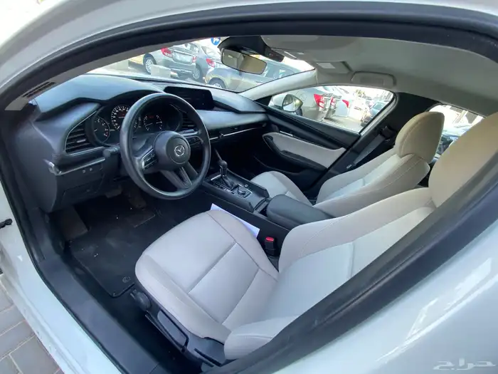 متوفر مجموعة مازدا 3 موديل 2024 35