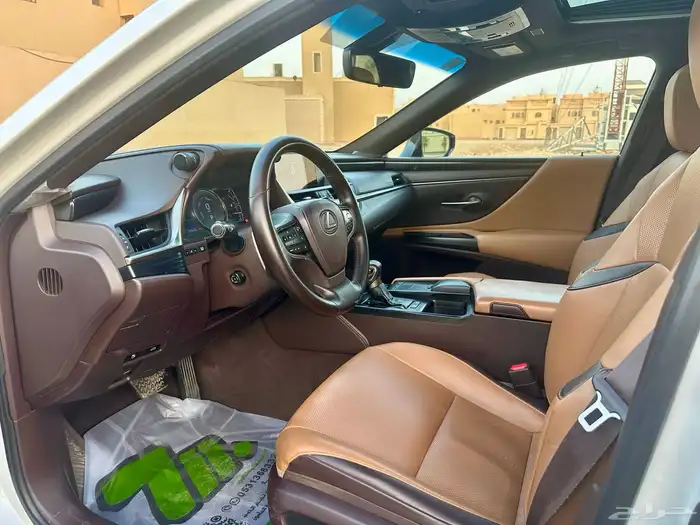 لكزس es300h 2019 نظيف جدا 31