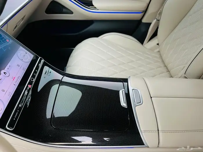 مرسيدس S580 2022 بحالة الوكالة 38