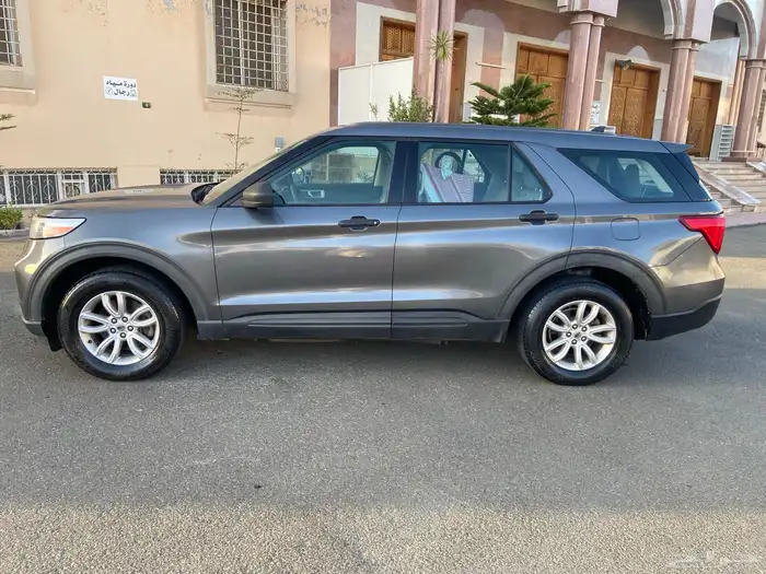 اكسبلور 2021 دبل نظيف اقل سعرر ف السوق 3