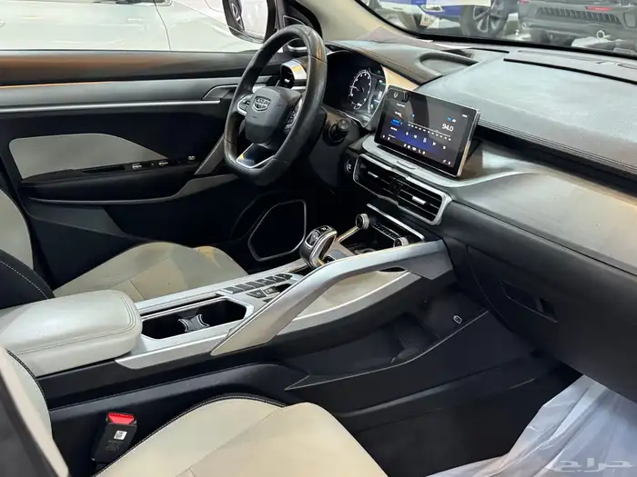 جيلي كولراي 2022 مستخدم 6