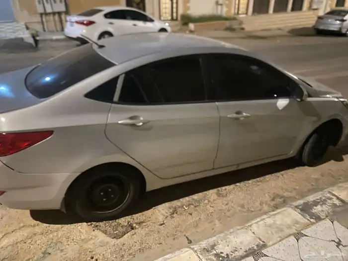 اكسنت للبيع 1