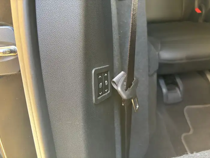 كاديلاك Sport فل الفل مواصفات نادره (ممشى قليل) كدلك 34