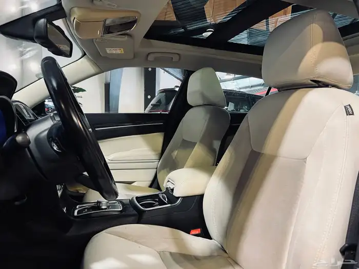 كرايزلر 2016 C300 بحاله ممتازه 6