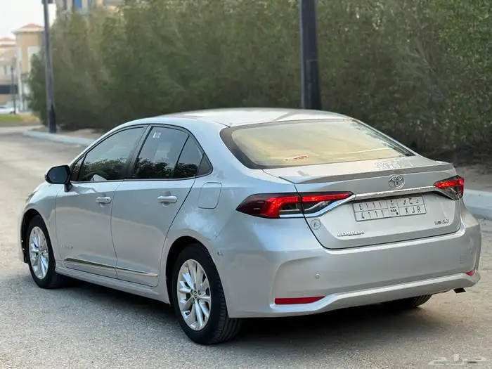 تويوتا كورولا 2022 XLi نص فل غايه للمستخدم 8