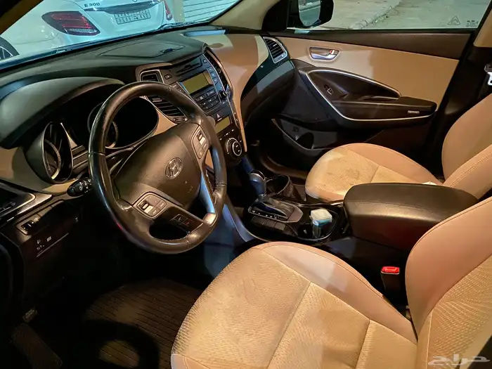 للبيع سنتافي 2015 نظيفة على الشرط 4