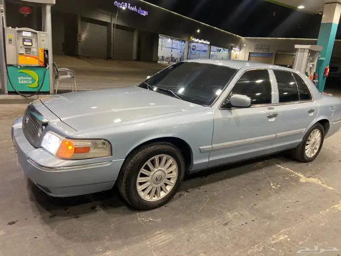 فورد جراند مركيز 2010 4