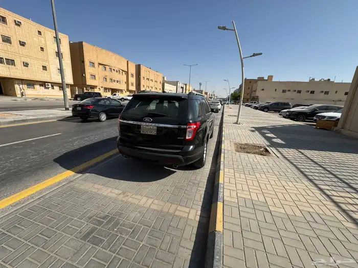 فورد اكسبلورر نظيف للبيع 2