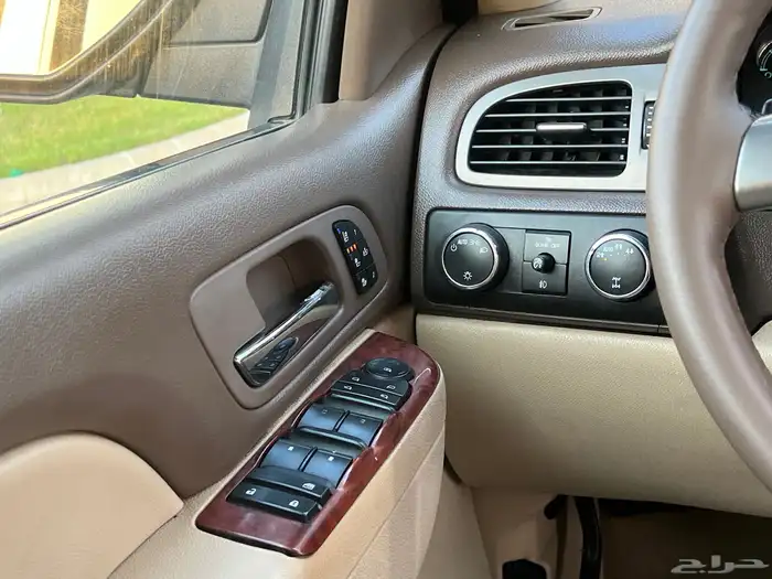 شيفروليه تاهو LTZ 2012 فل كامل دبل بدي وكاله موتر نظيف جدا 23