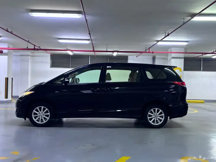 للبيع تويوتا بريفيا 2013 نظيف ممشى 130 4