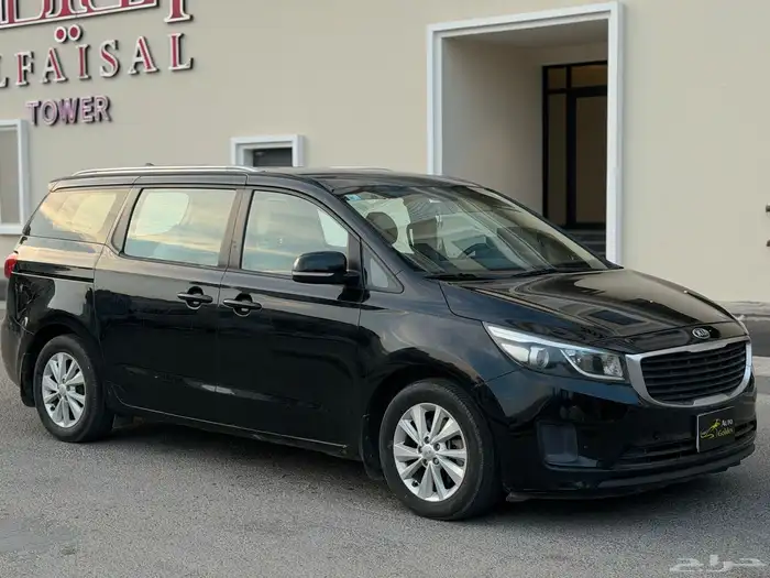 كيا كرنفال 2016 للبيع 11 راكب 2