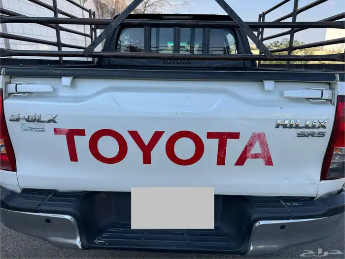 تيوتا هايلكس GLX 2016 23