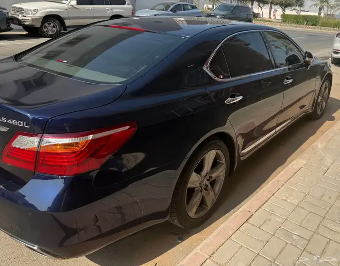 لكزس LS460L موديل 2011 ممشى قليل 13