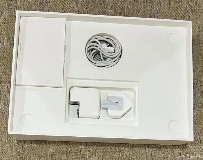 للبيع  MacBook Air M1   نظيف جدا  وبحالة ممتازة 10