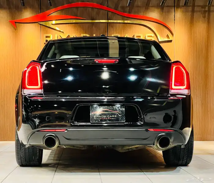 كرايزلر 2019 C300 سعودي V8 (( عرض خاص )) 4