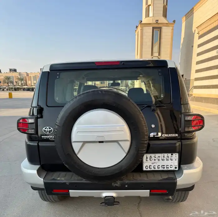 للبيع FJ 2015 اسود 4