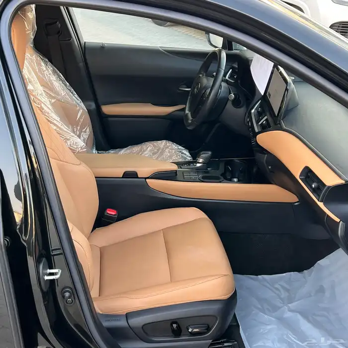 لكزس UX300 هايبرد 2024 ماشي 34 الف 7
