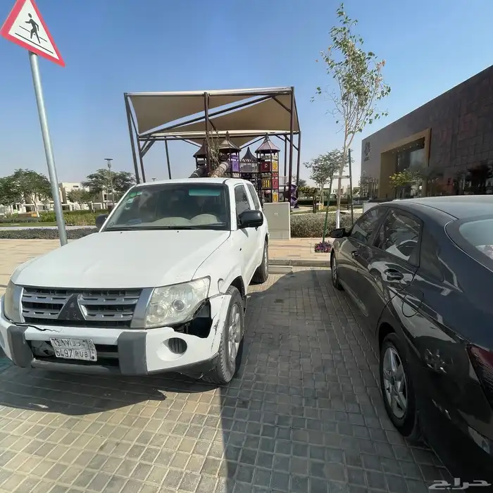 للبيع باجيرو باب واحد 1