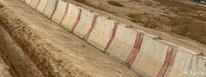 حواجز خرسانية للبيع 0