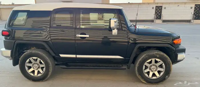 للبيع FJ 2015 اسود 5