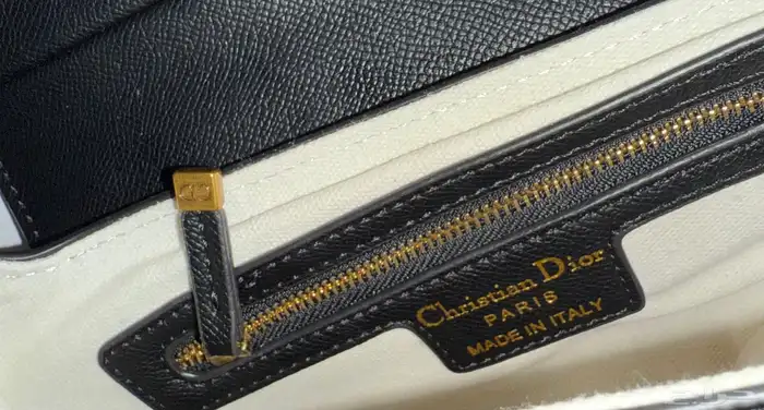 شنطة ديور ماستر جديدة 4