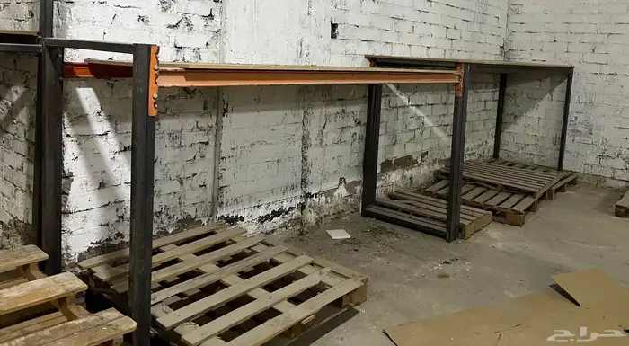 للبيع طبليات ويوجد المربعات الي تحت الطبليات للبيع 1