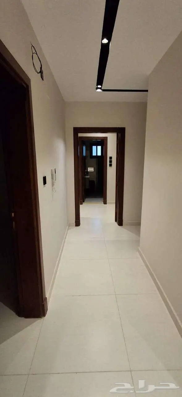 شقة جديدة للإيجار حي الزهراء 2