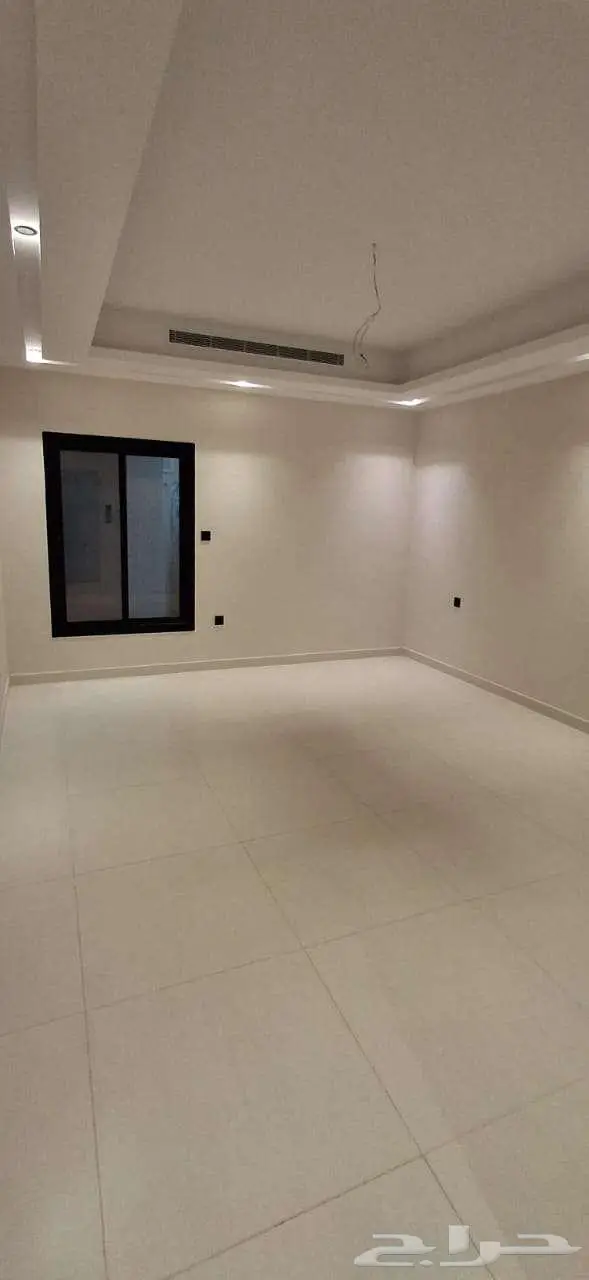 شقة جديدة للإيجار حي الزهراء 12