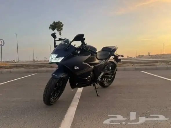 سوزوكي جيكسار 250 Suzuki gixxer 2