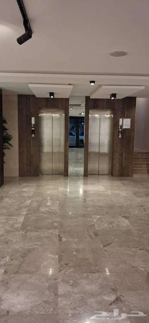 شقة جديدة للإيجار حي الزهراء 1