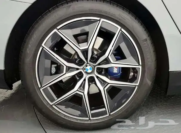 بي ام دبليو 520i M موديل2024 الميموني للاستيراد من كوريا 2