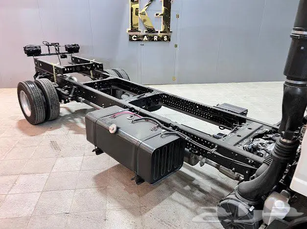 ايسزو دينا 2025 متوفر جميع الاحجام 5