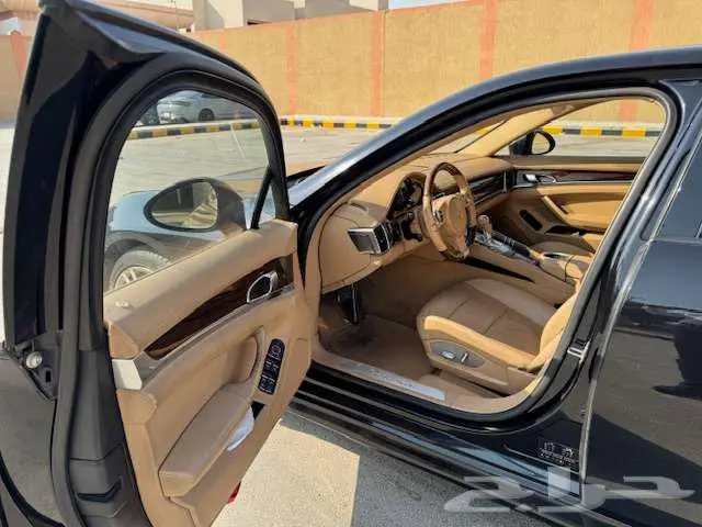 بورش باناميرا 2011 (مع لوحة مميزة) 4