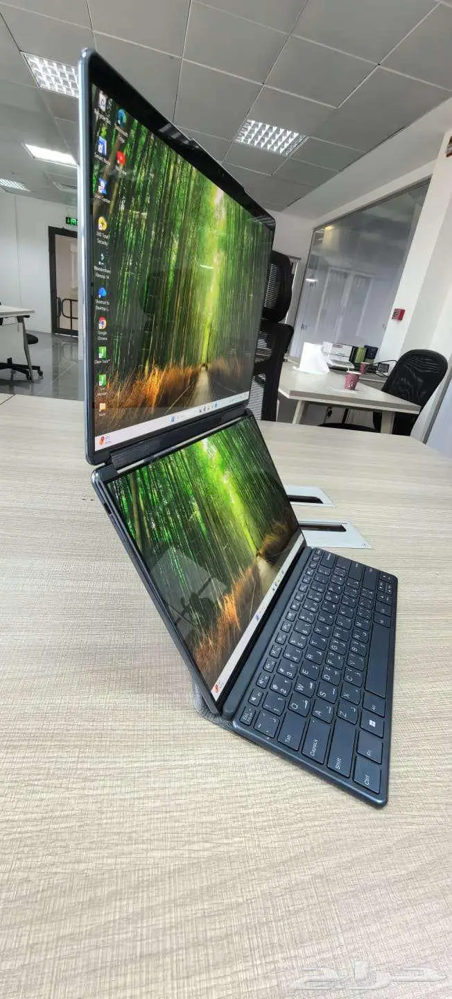 Lenovo Yoga Book 9i i7 (Dual Touchscreen) 3