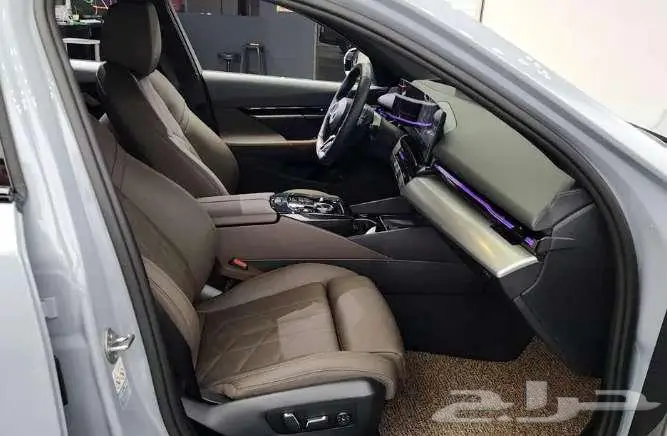 بي ام دبليو 520i M موديل2024 الميموني للاستيراد من كوريا 6