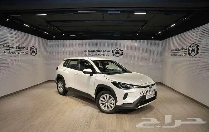 تويوتا كرولا كروس 1.8 هايبرد موديل 2025 1