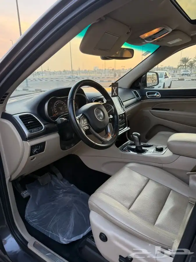 جيب جراند شروكي لمتيد 8