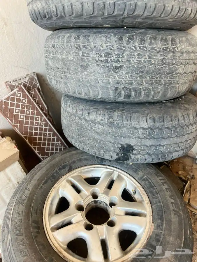 جنوط لكزز صيني مع كفر جديد 4 والخامس به شطب بدون كفره 1