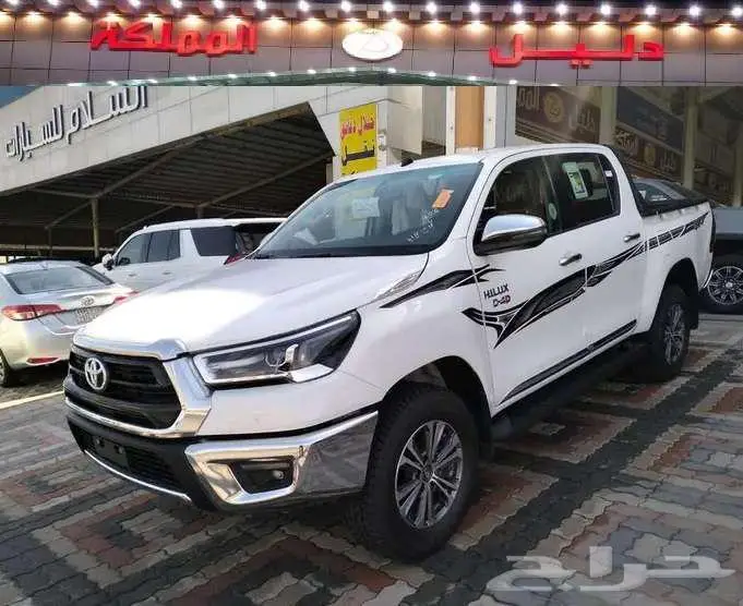 تويوتا هايلوكس 2025 غمارتين 4x4بنزين فل كامل 0