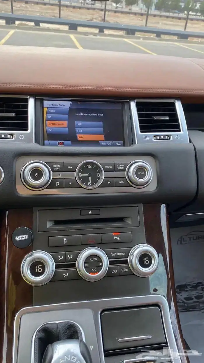 رنج روفر سبورت 2011 م نظيف جدا 12