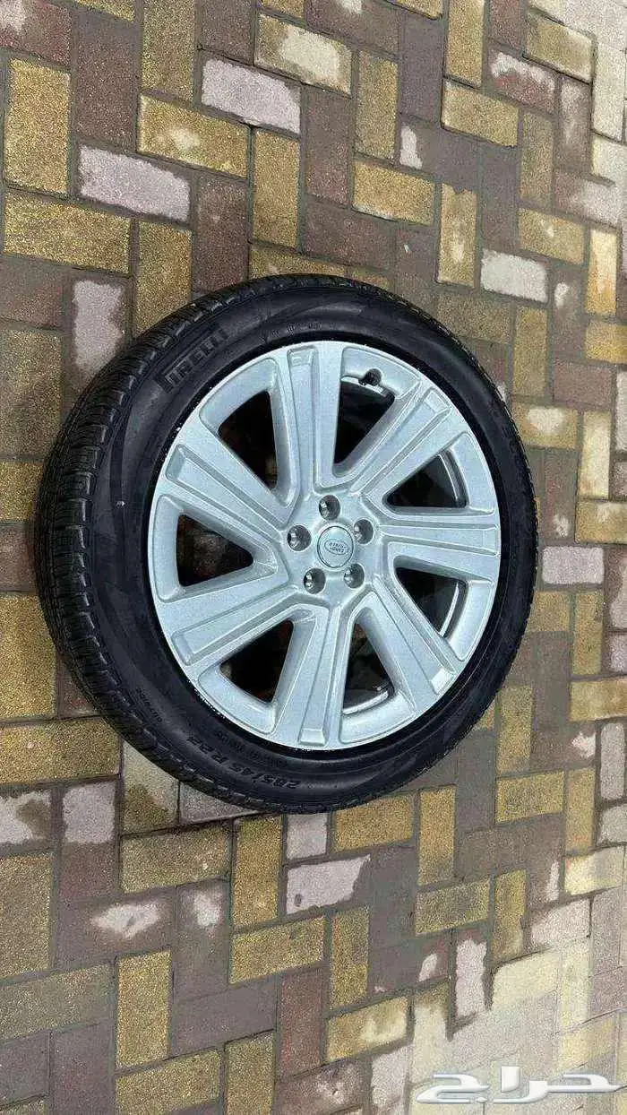 جنوط رنج روفر 2022 جديد مقاس 285 45R22 1