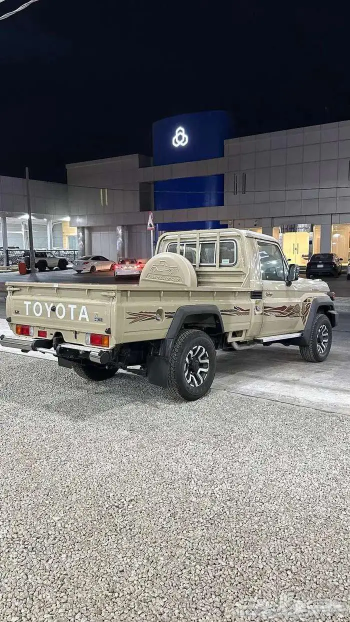 تويوتا شاص رفرف فل كامل ديزل 2025 3