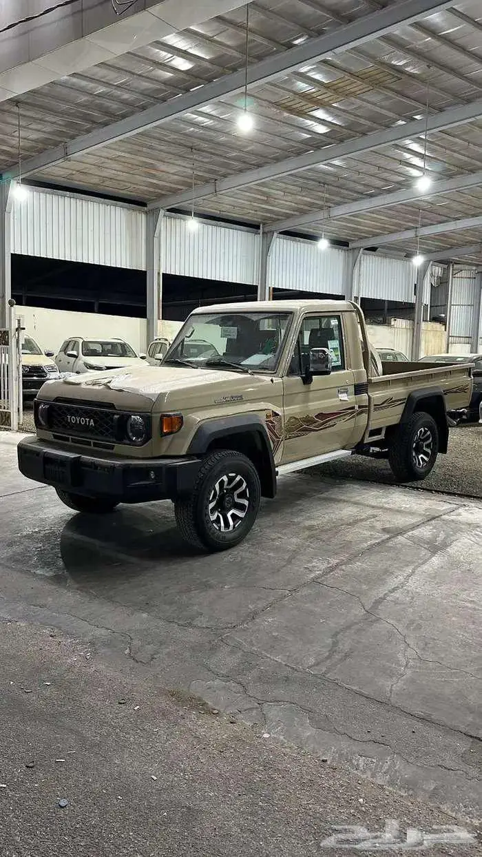 تويوتا شاص رفرف فل كامل ديزل 2025 8