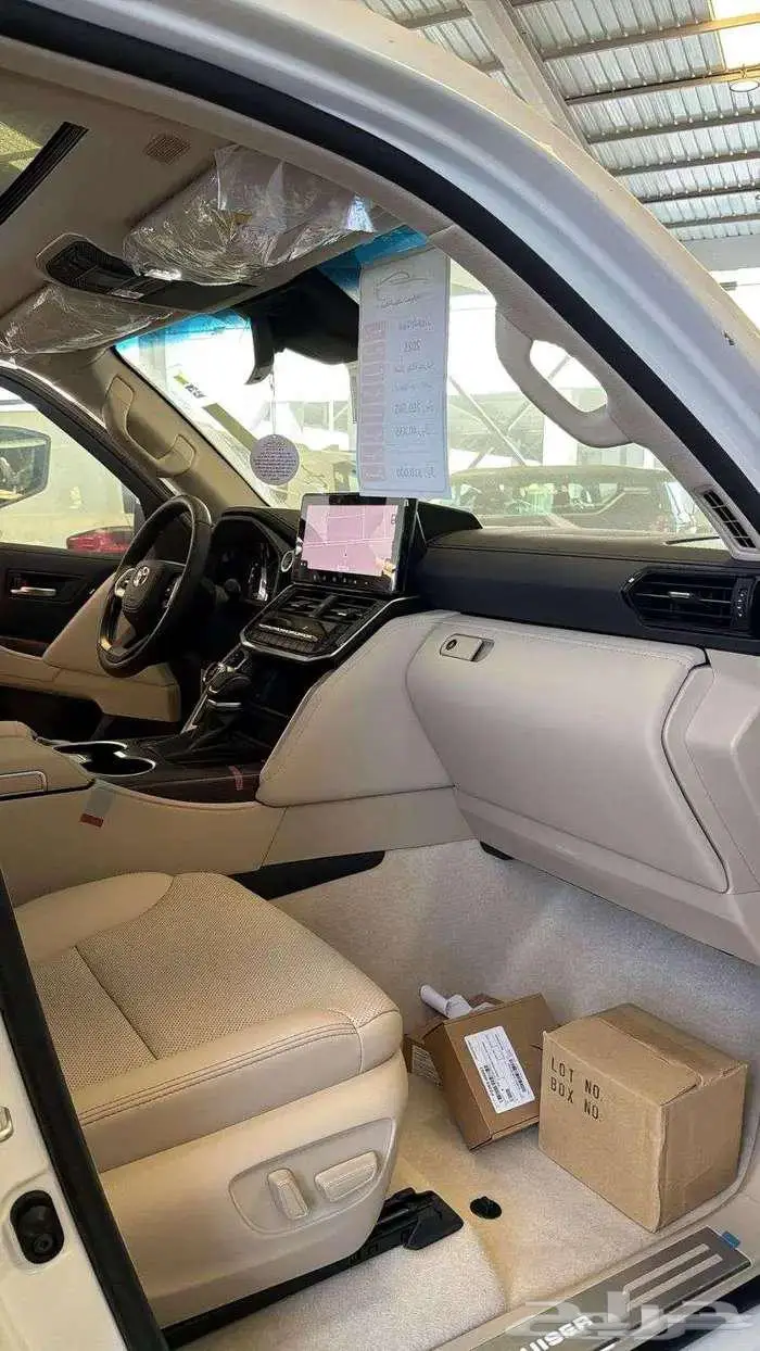 تويوتا لاندكروزر GXR L4 سعودي 2025 ( عرض خاص) الكميه محدوده 2
