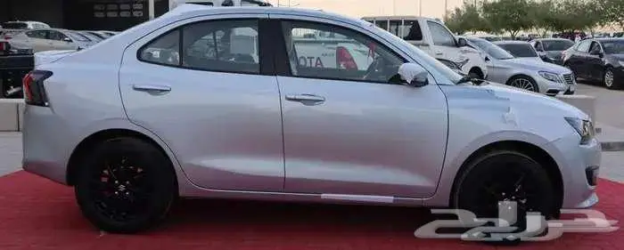 سوزوكي ديزاير ستاندر الشكل الجديد 2026 4